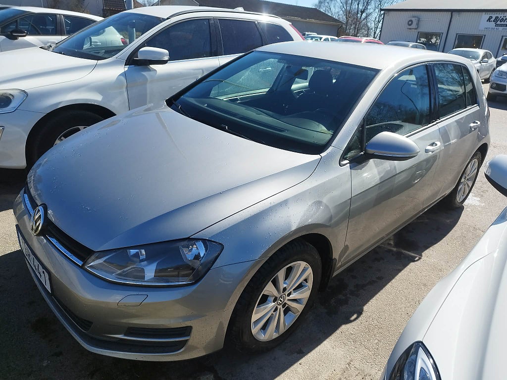 Volkswagen Golf 5-dörrar 1.2 TSI BMT Base Euro 6