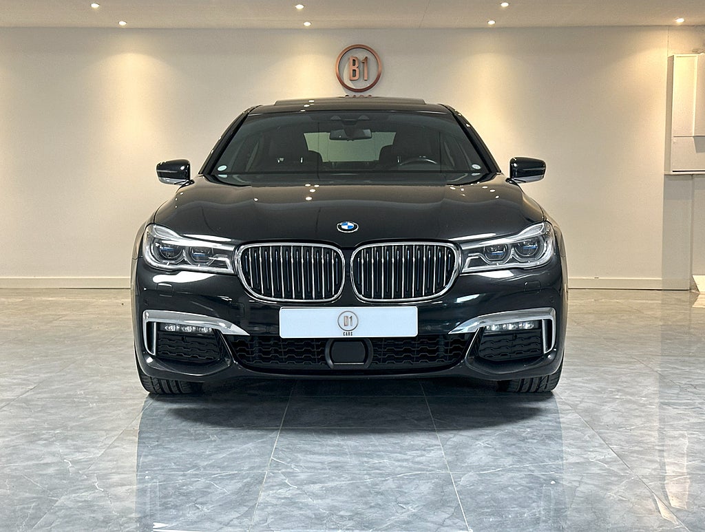BMW 740 Le XDRIVE 326HK M-SPORT PANO H&K SOFTCLOSE HDU 360°