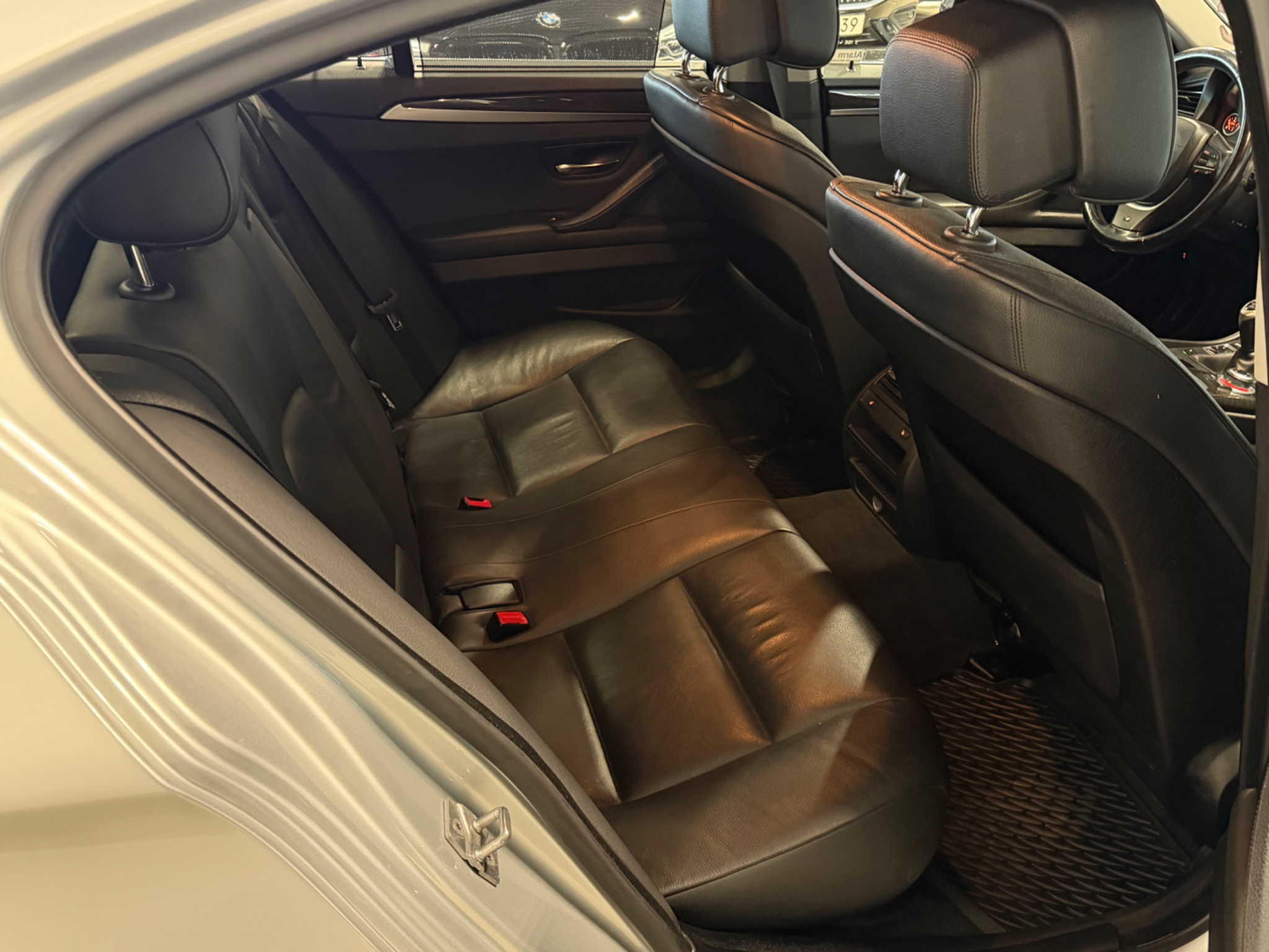 BMW 520 d Sedan Euro 5 2012, bild 6/10