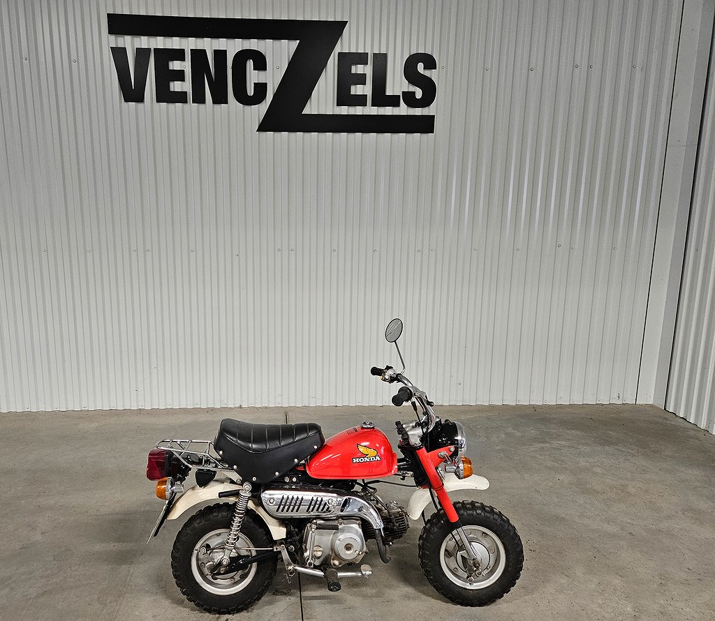 Honda Z50J Monkey Bike Mycket fint originalskick