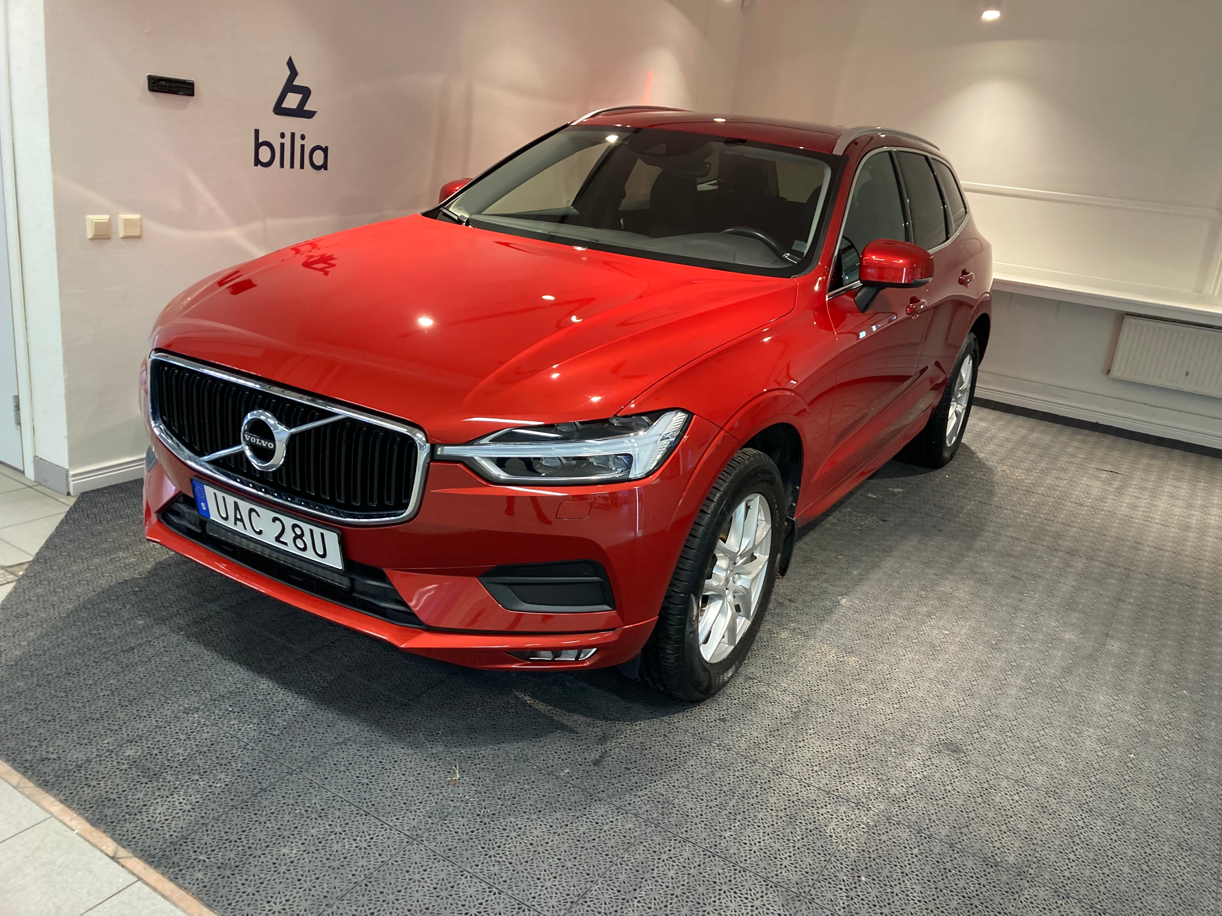 Volvo XC60 D4 AWD Classic Momentum DRAG, bild 5/17
