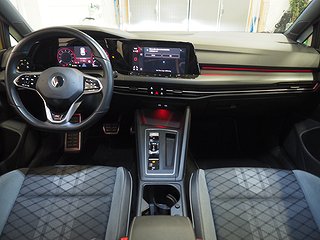 Halvkombi Volkswagen Golf 14 av 24