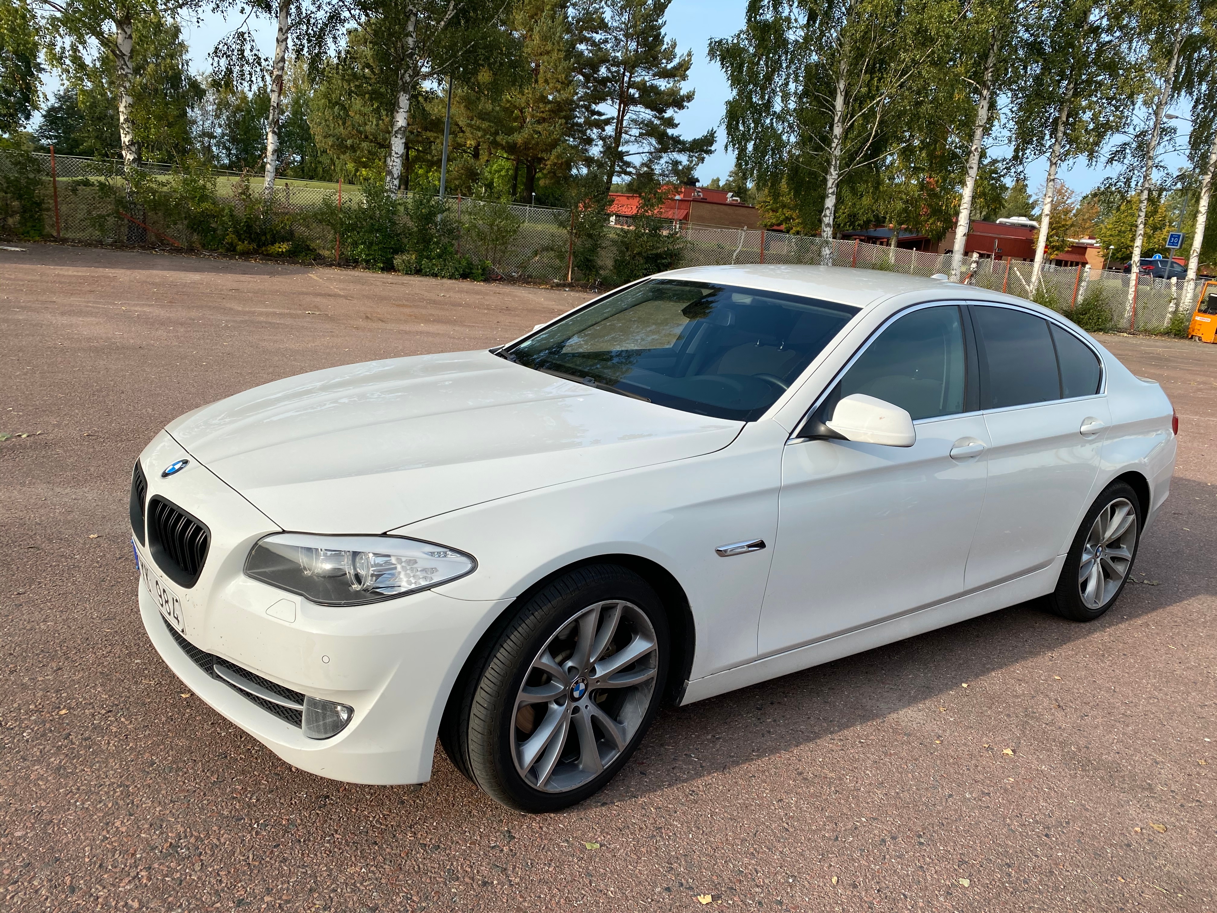 BMW 520 d Sedan Steptronic 184hk 2011, kuva 2/30