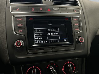 Volkswagen Polo 5-dörrar 1.2 TSI S&V-hjul/BT/360kr skatt – bild 11