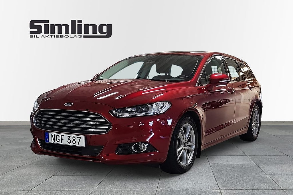 Ford Mondeo Kombi 2.0 TDCi AWD Powershift Titanium / Drag...