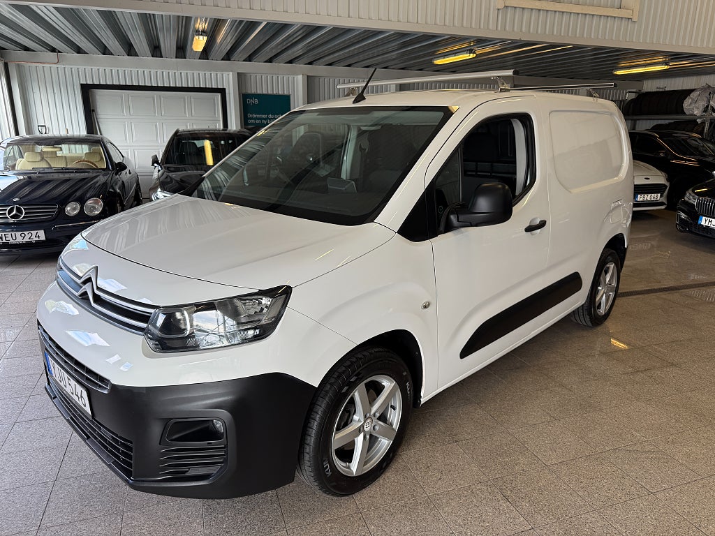 Citroën Berlingo 1.5 BlueHDi Värmare Navi Ny bes Ny servad Momsbil