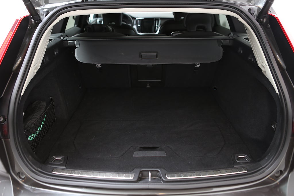 Volvo V60 B4 Diesel 197hk Momentum Adv Aut VOC Leasbar 2022