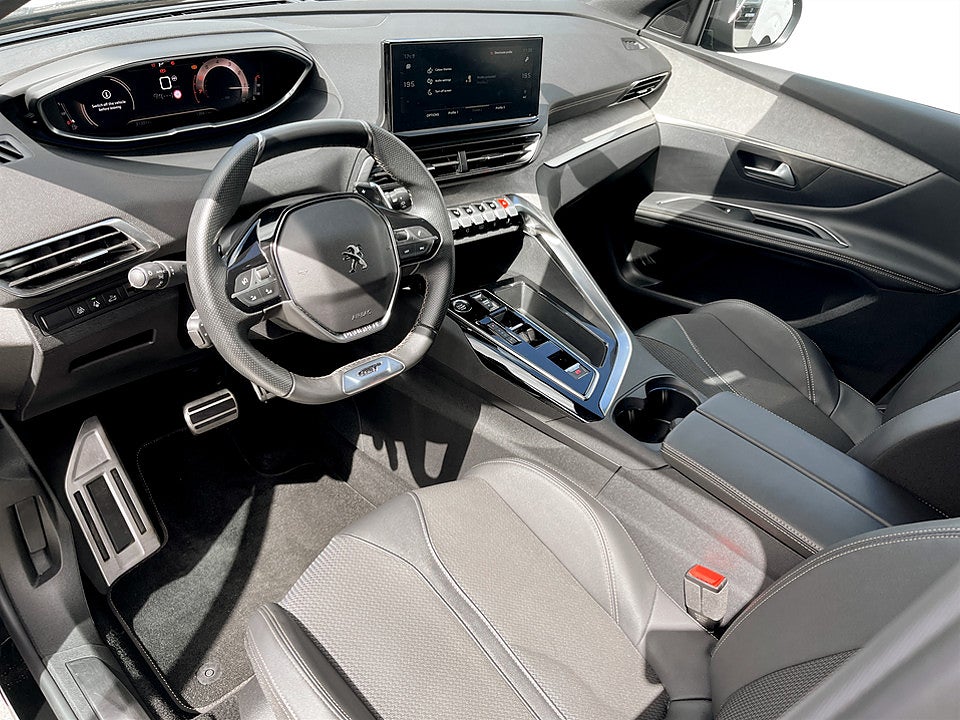 Bild på Peugeot 3008 GT Black Pack 1.2 PT 130hk Aut B-KAMERA CARPLAY