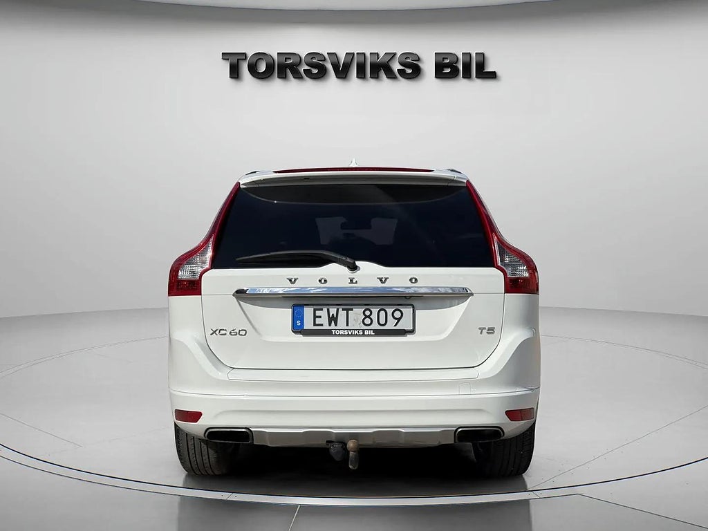 Volvo XC60 T5 Geartronic Momentum Panorama Skinn B-Kamera 3 Ägare - miniatyr 5