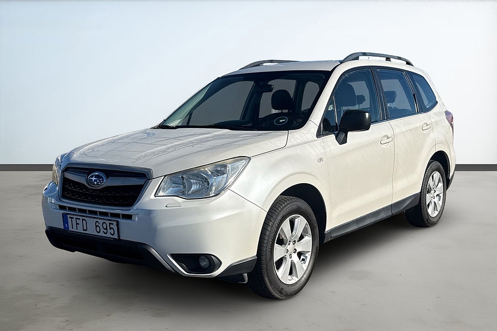 Subaru Forester 2.0 4WD Euro 5 Nybesiktad Dragkrok