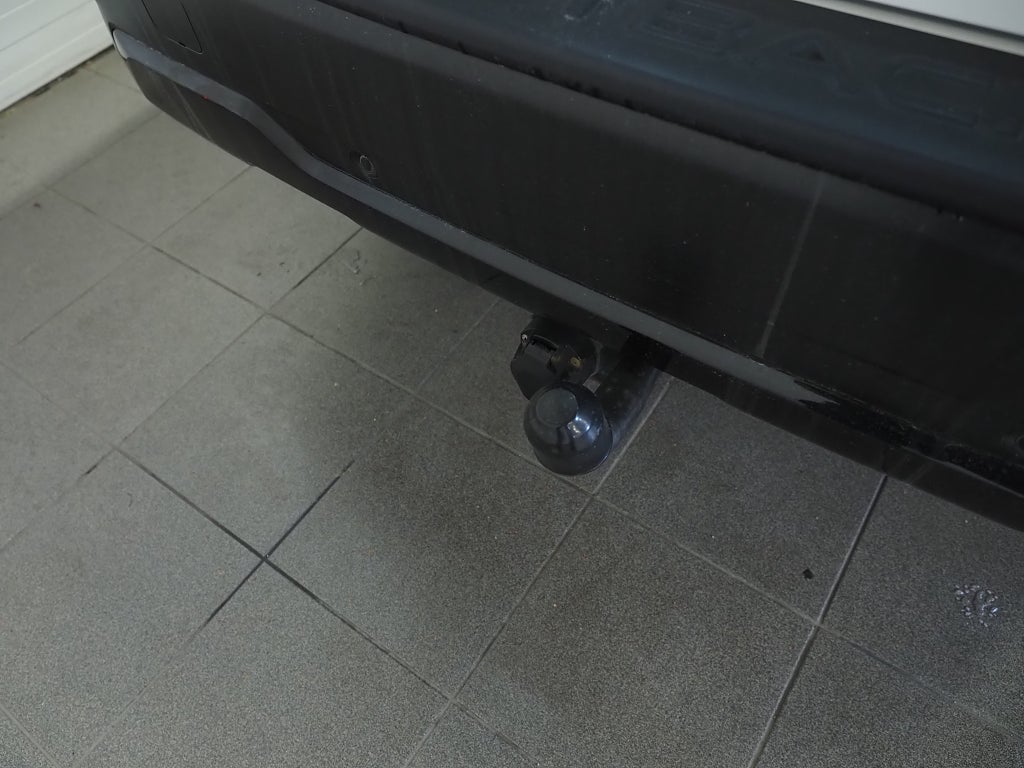 Subaru Outback 2,5i 169hk XFuel Field AWD Aut Motorv Dragkrok