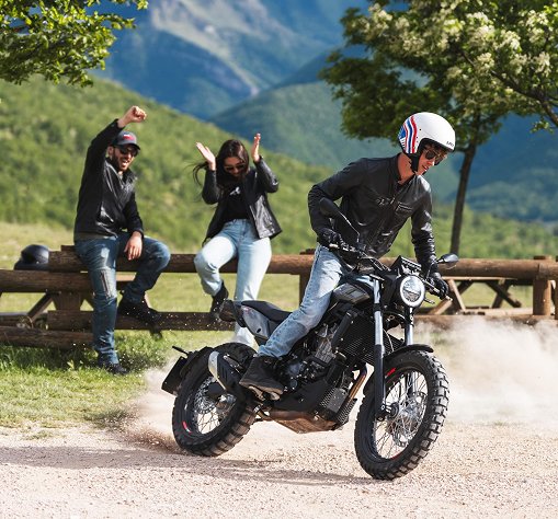 Beta BETA ALP X SCRAMBLER A2 & GRUSBUS 