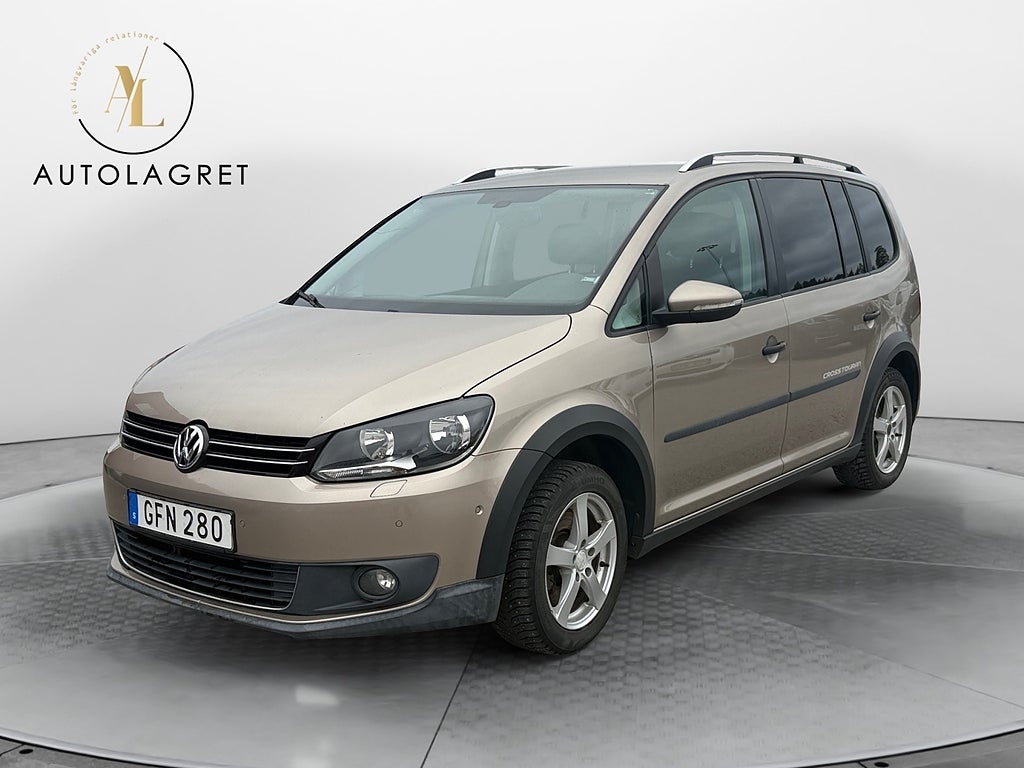 Volkswagen CrossTouran 7-sits Automat 1.4 TSI Cross Bakkamera Drag 140hk 