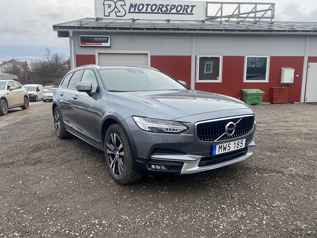 Volvo V90 Cross Country D5 AWD  Momentum, Plus Euro 6