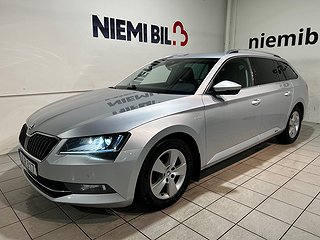 Skoda Superb Kombi 4x4 Business L&K Drag Canton Dvärm SoV