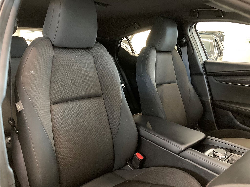 Bild på Mazda 3 Hatchback Sky 2.0 150hk Aut - B-KAMERA, 1 ÄGARE