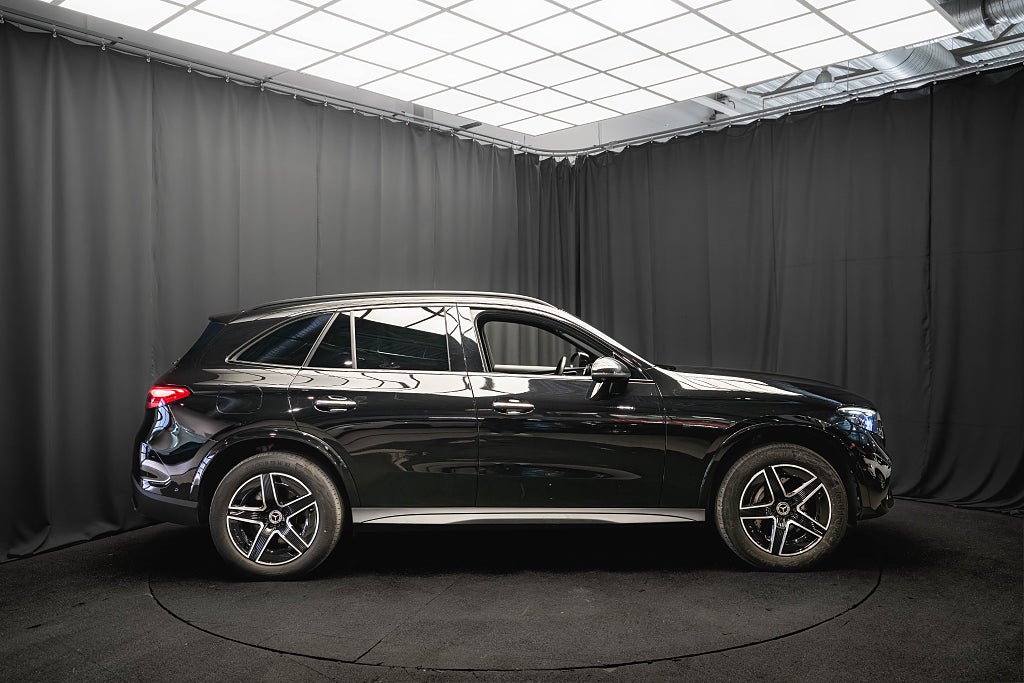 Mercedes-Benz GLC 300 e 4M AMG DRAG 360 DIGITAL-LED DISTRONIC ELSTOL MOMS