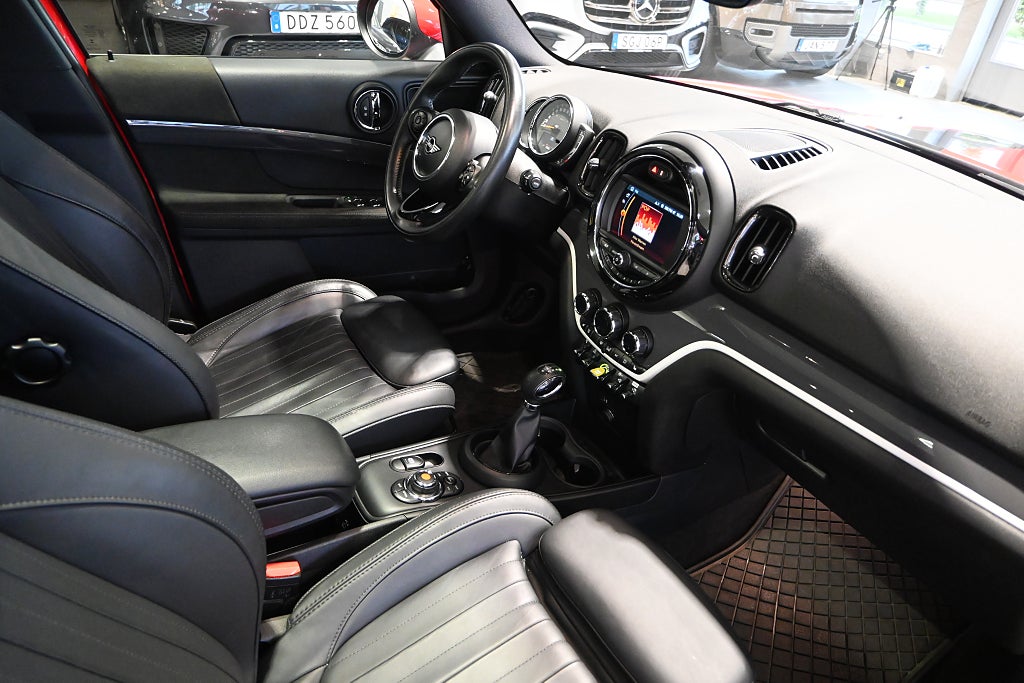 MINI Countryman 2019 - miniatyr 9