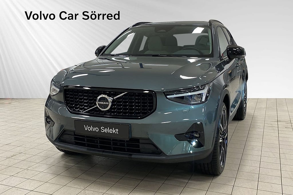 Volvo XC40 B4 FWD Bensin Ultra Dark, Drag