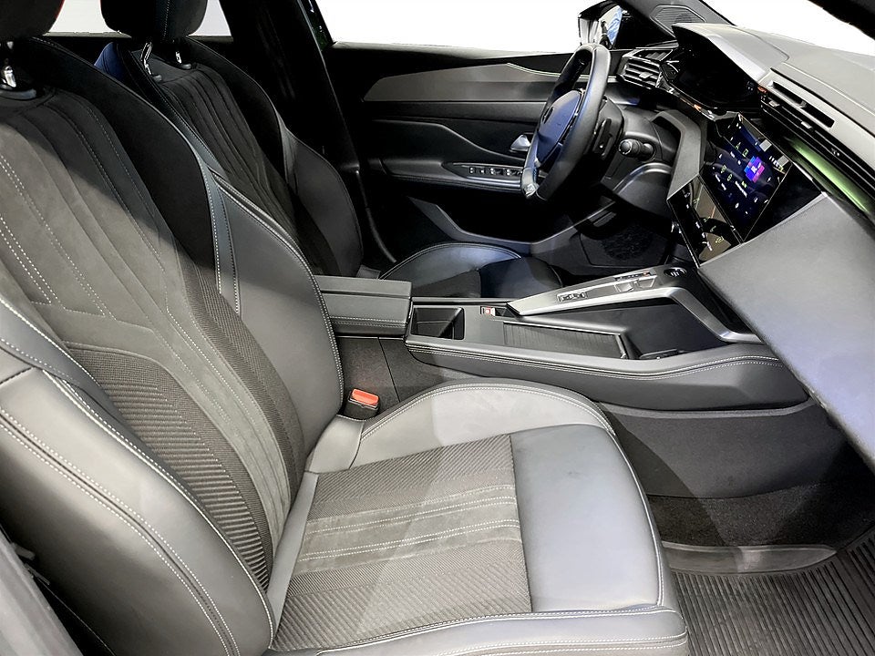 Bild på Peugeot 308 GT 5D 1.2 PT 130hk Aut - 360-KAMERA, CARPLAY