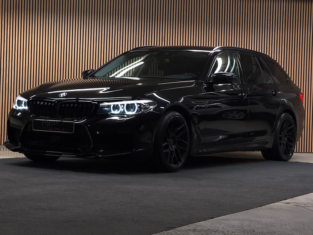 BMW 520 D/ BLACK SPORT/ TOURING/ GPS/ DRAG/VÄRMARE/ 190HK 
