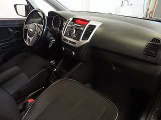 Halvkombi Kia Venga 11 av 19