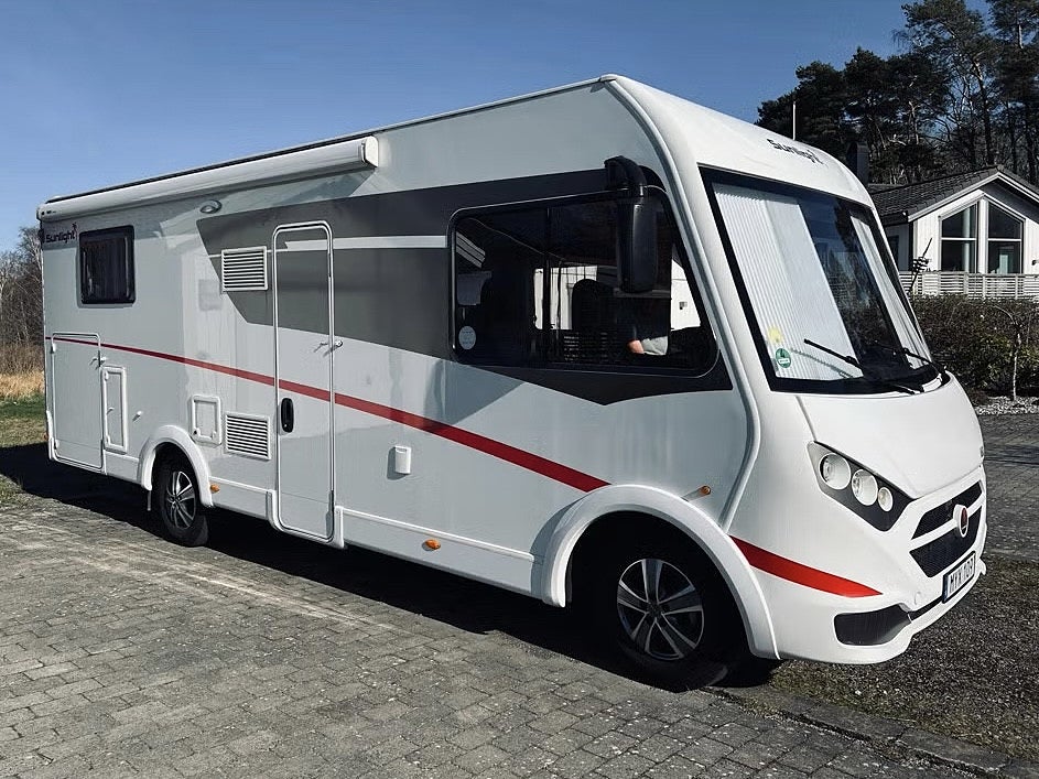 Sunlight I68 ?1 Ägare / Automat / 150hk* INKOMMANDE