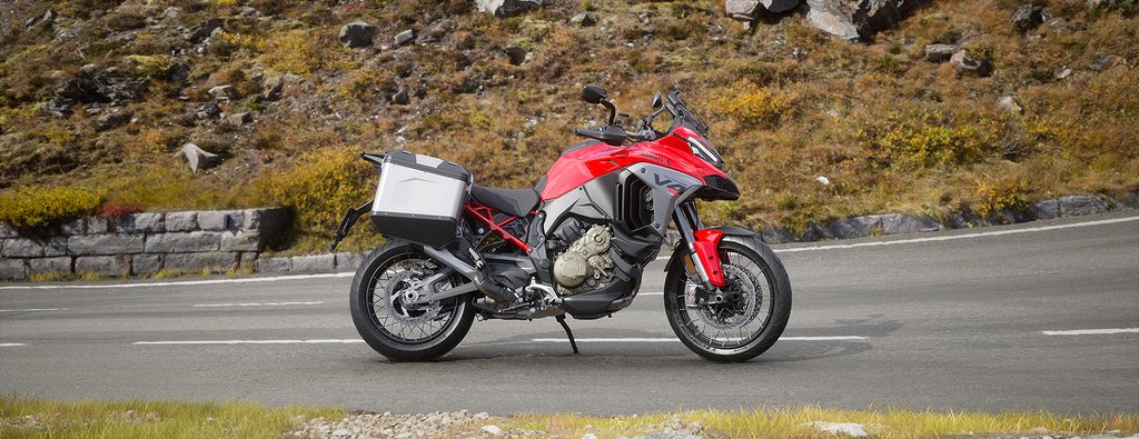 Ducati Multistrada V4 S Adventure Travel & Radar