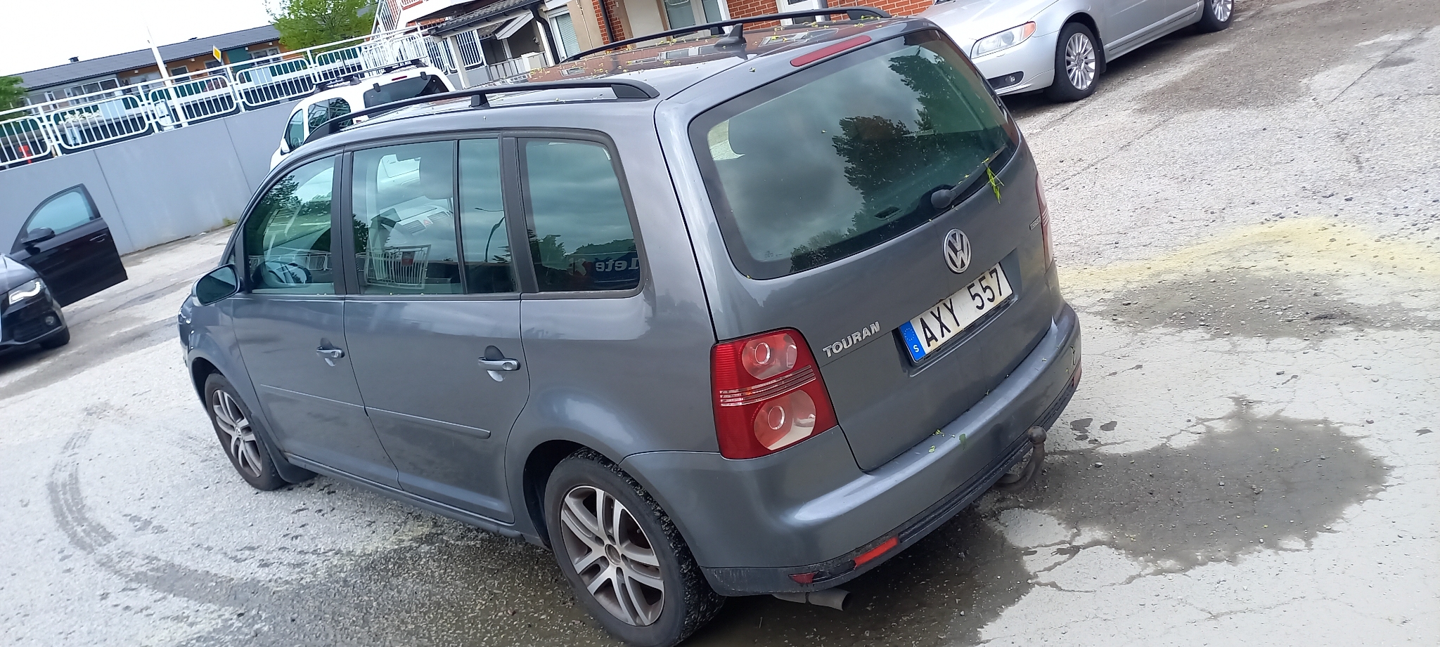 Volkswagen Touran 2.0 EcoFuel 109hk 2007, kuva 4/31