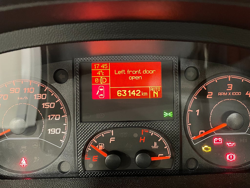 Pilote P 710 P / Automat 150hk / ALDE / Solcell  - Pilote