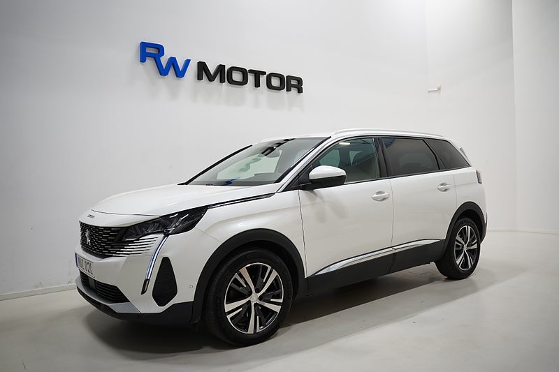SUV Peugeot 5008 1 av 21