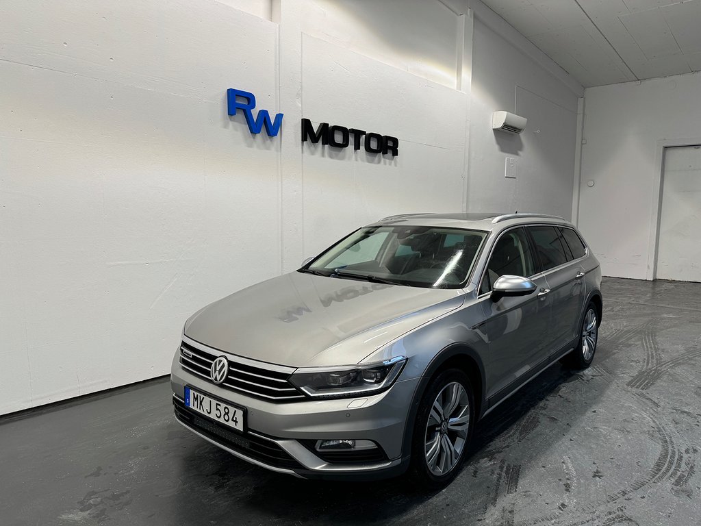 Volkswagen Passat Alltrack 2.0 4M 360° Pano HUD D-värm Skinn