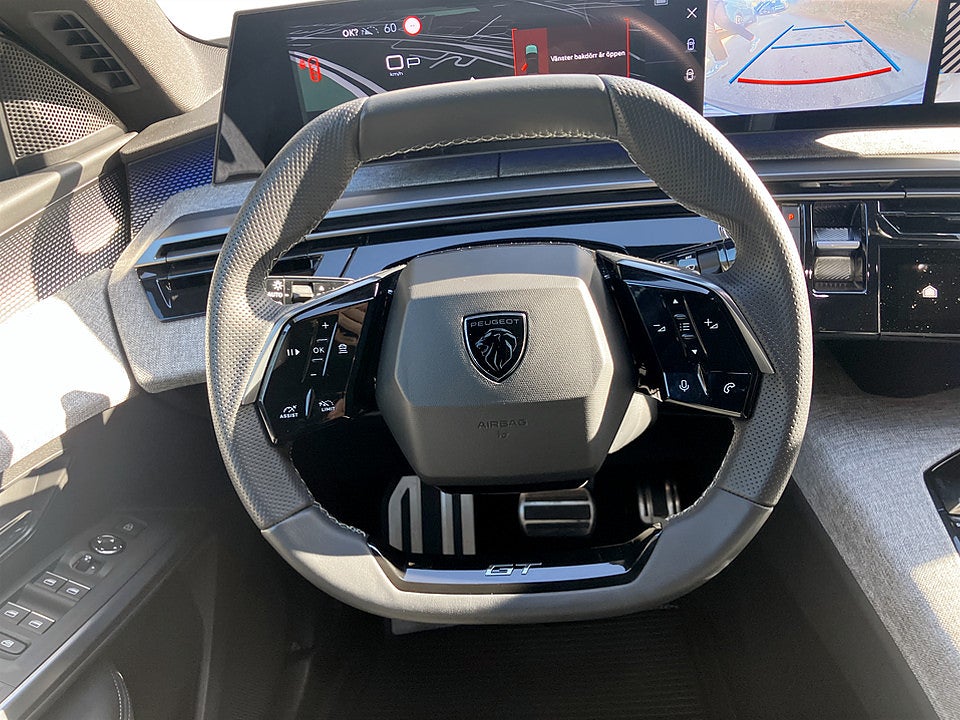 Bild på Peugeot 3008 GT Hybrid 145hk Aut B-KAMERA CARPLAY