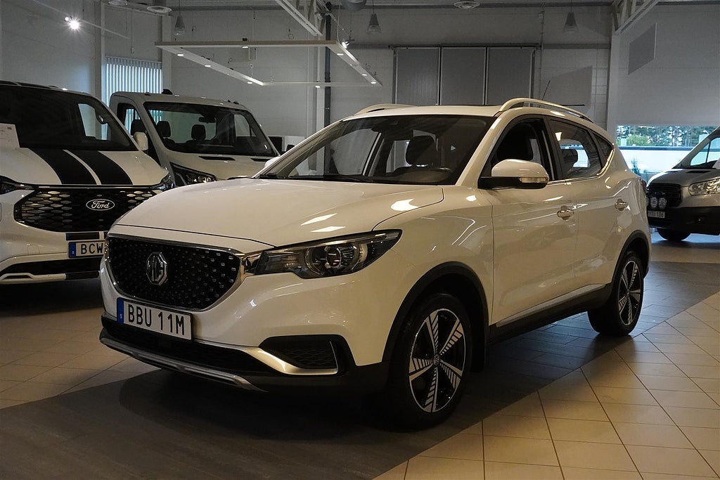 MG ZS Luxury 45kWh Luxury Pano Kamera | Ränta 1,99%