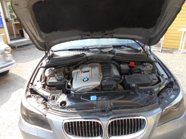 BMW 523 i Touring 177hk 2006, bild 4/37