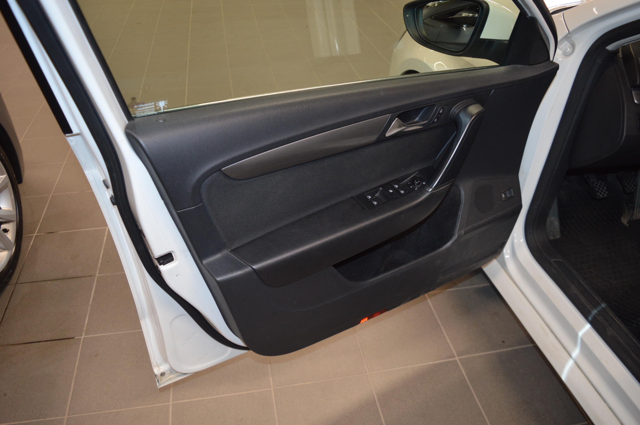 Volkswagen Passat 2013, bild 2/48