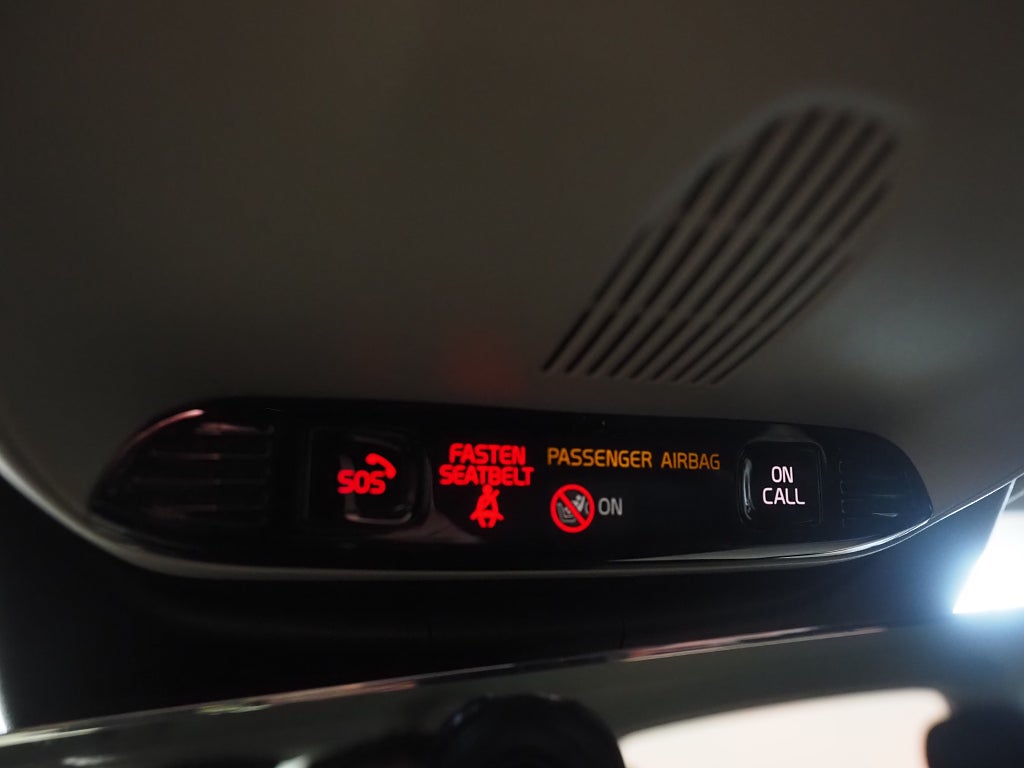 Volvo V90 D4 Geartronic Momentum Advanced Edition Drag Navi VOC 2021