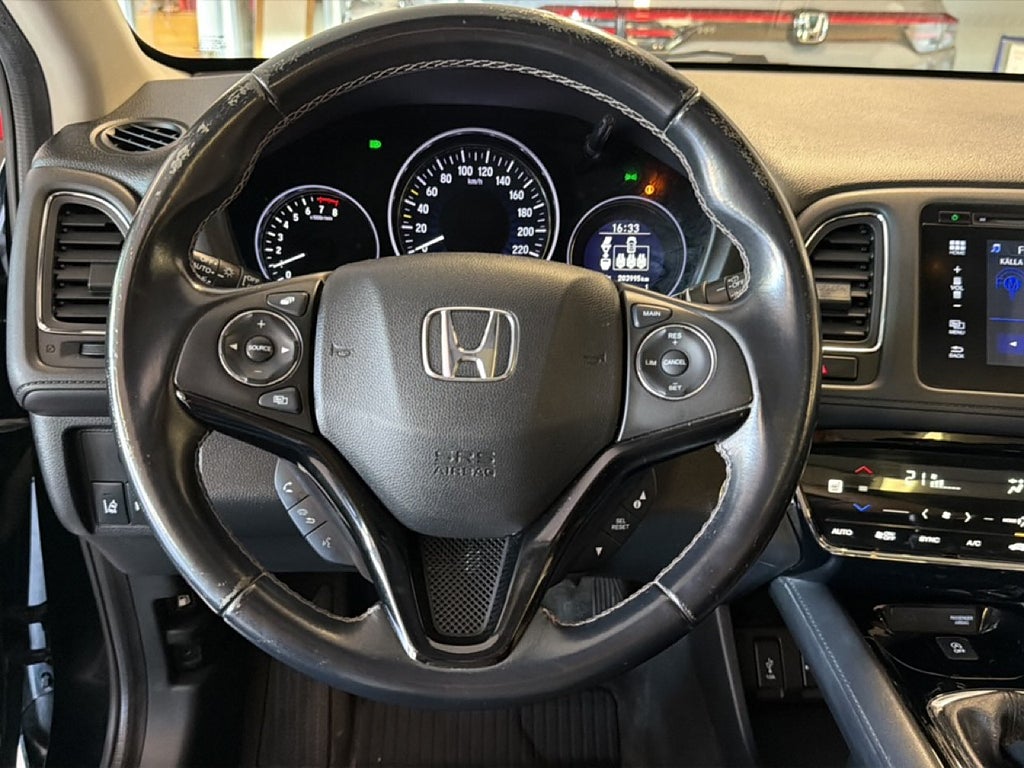 Honda HR-V Executive 1.5 i-VTEC 130 HK / 1 Ägare – bild 15