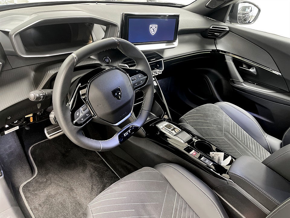 Bild på Peugeot 2008 GT 1.2 PT 130hk Aut B-KAMERA NAVI