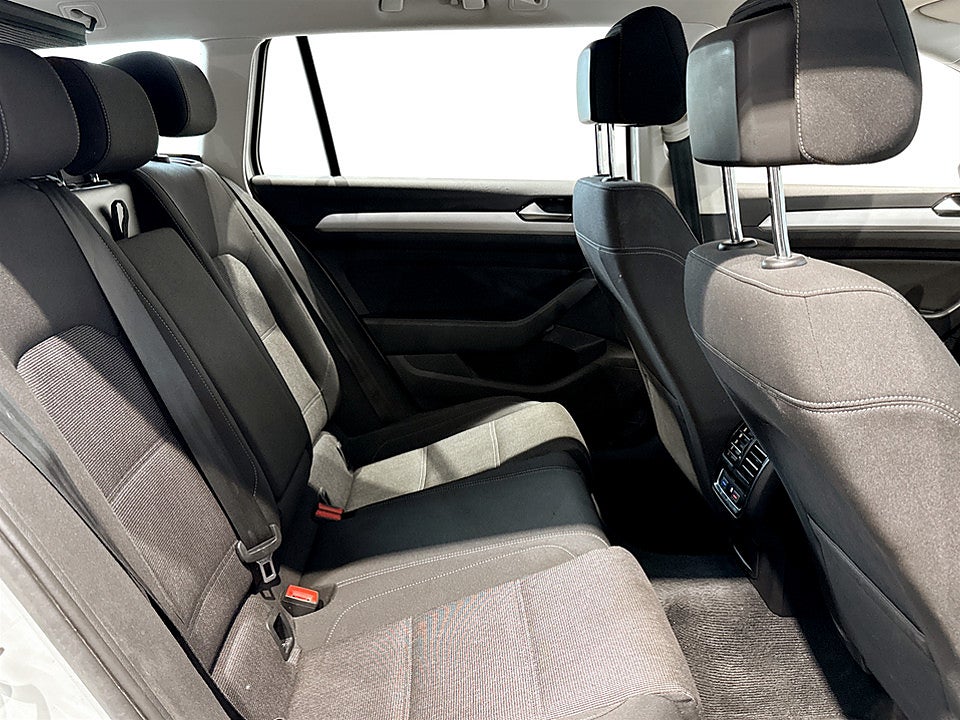 Bild på Volkswagen Passat Base Sportscombi 1.4 TSI 150hk BACKKAMERA