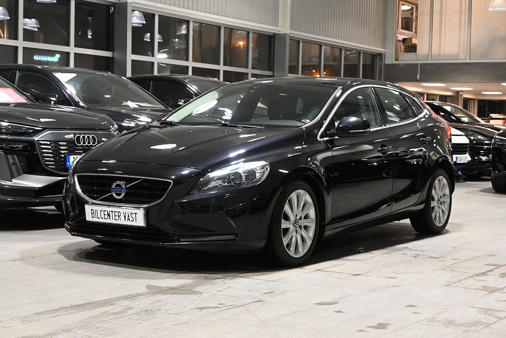 Volvo V40 D2 Aut Momentum *HJULKAMPANJ* Värmare