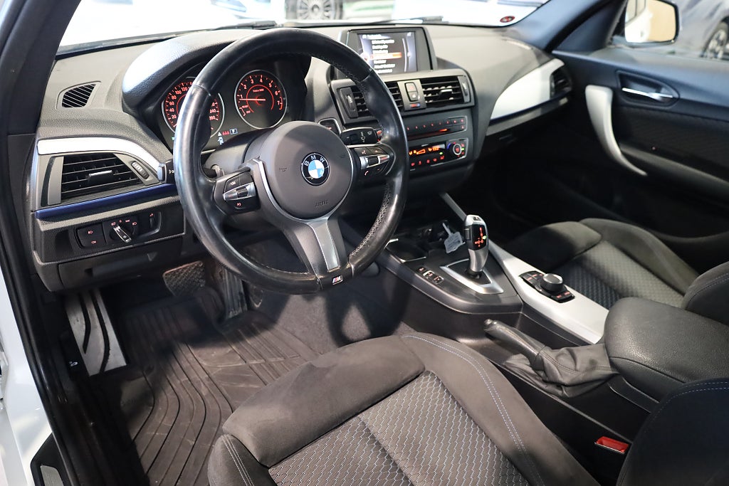 BMW 116i 5-dörrars Steptronic M Sport PDC Blåtand Connected 2015