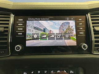 Skoda Kodiaq 2.0 TDI 4×4 Style Drag Dvärmare Backkamera CarPlay S&V – bild 15
