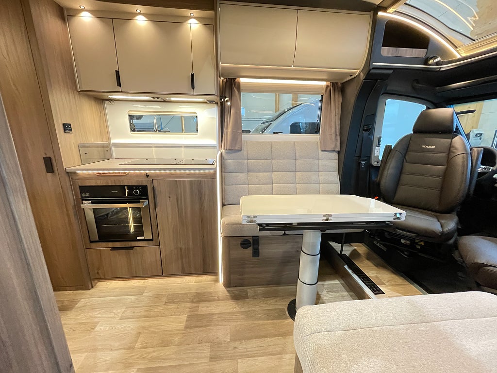 Kabe  Novum Compact 720 LXL / ALDE / Ugn / B-kort / Litium /   - Kabe