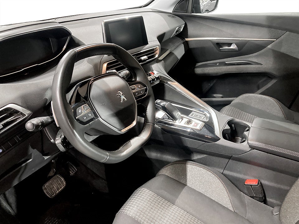 Bild på Peugeot 5008 Active Pack 1.2 PT 130hk Aut B-KAMERA CARPLAY