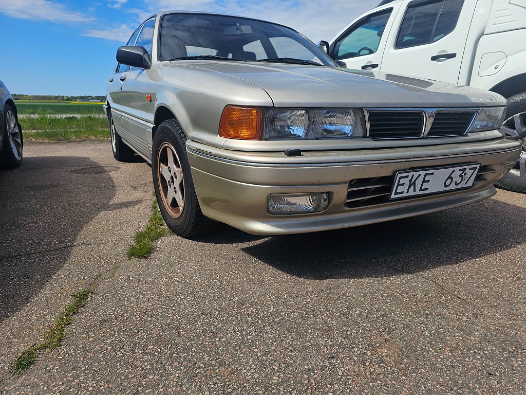 Mitsubishi Galant 5-door 2.0 GLSi