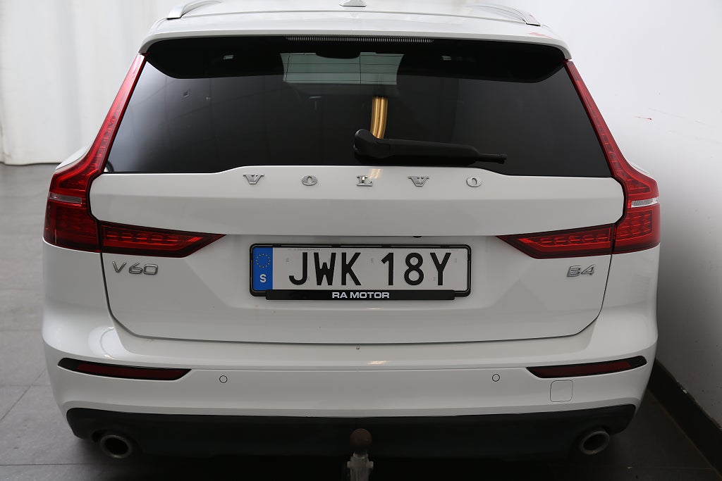 Volvo V60 B4 Diesel 197hk Momentum Advanced SE Aut Drag Leasbar 2021