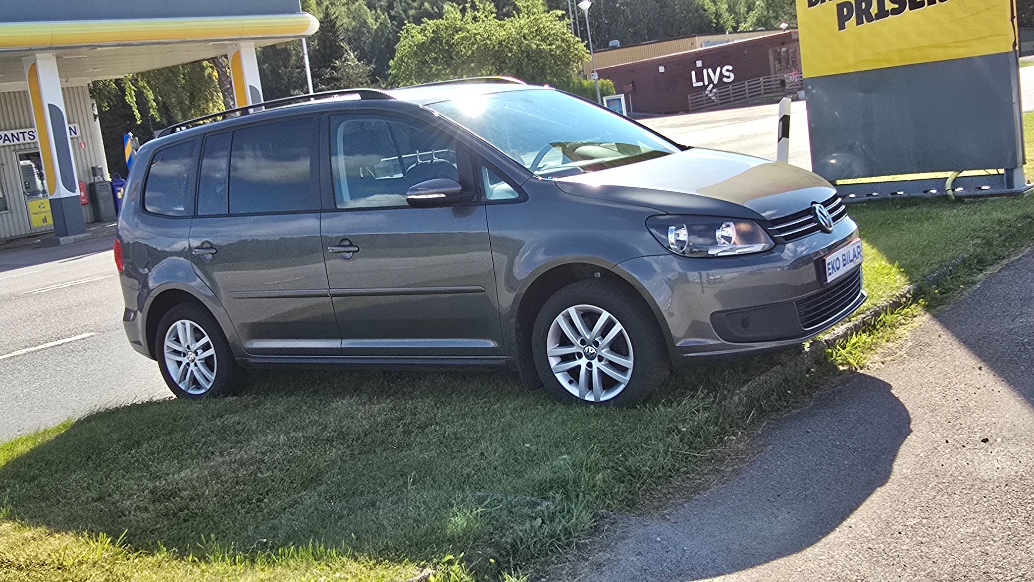 Volkswagen Touran 2015, bild 2/36