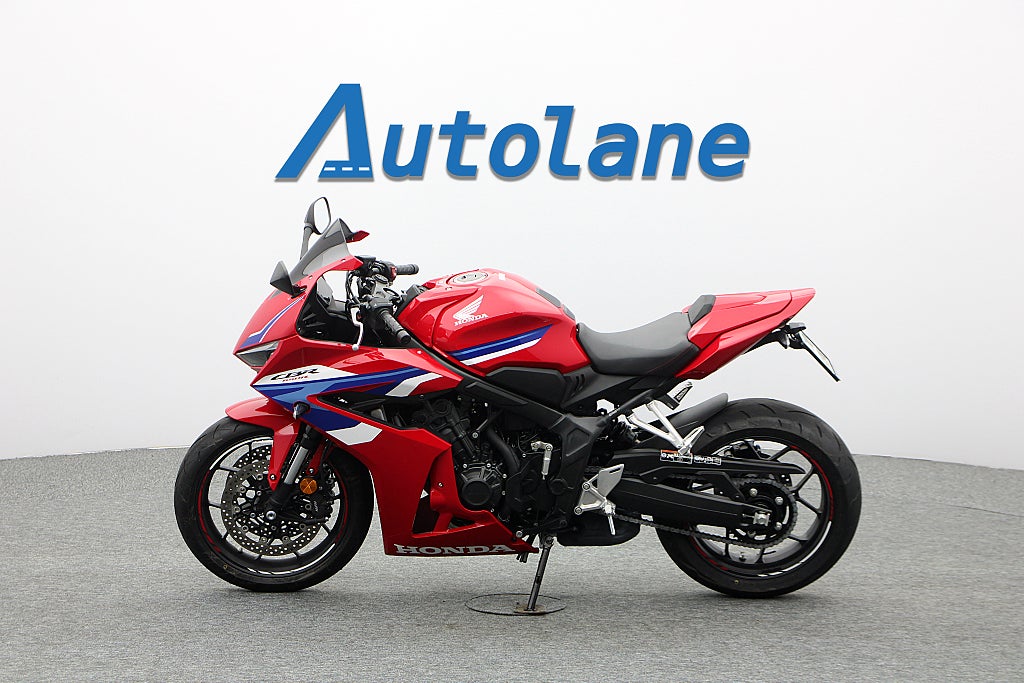 Honda CBR650R E-Clutch *RESERVERAD*