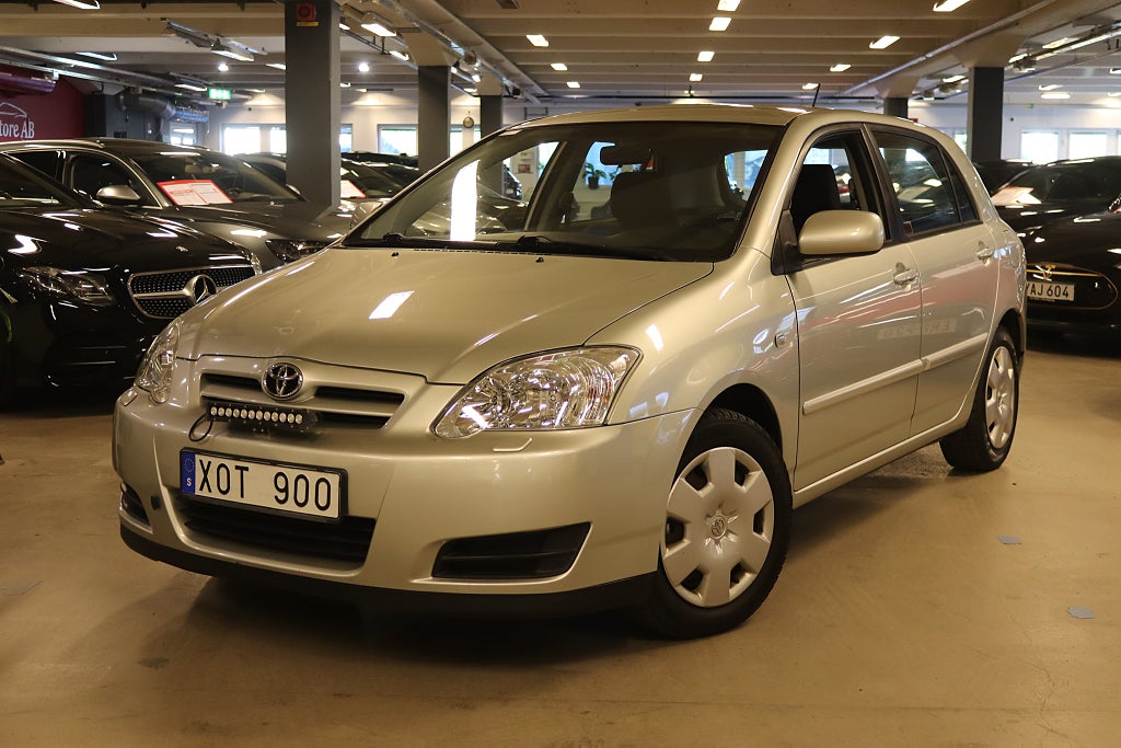 Toyota Corolla 5-dörrars Halvkombi 1.4 VVT-i *BÖR SES* 97hk